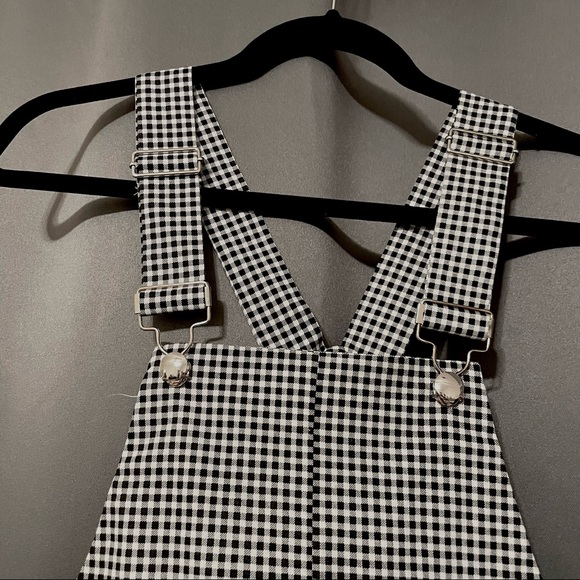 Checkered overall dress - Picture 2 of 3